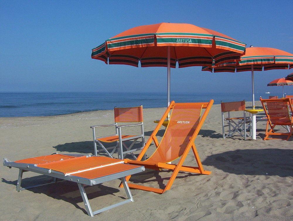 Hotel Devon Rooms&Breakfast Cesenatico Buitenkant foto