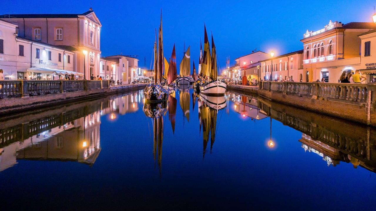 Hotel Devon Rooms&Breakfast Cesenatico Buitenkant foto